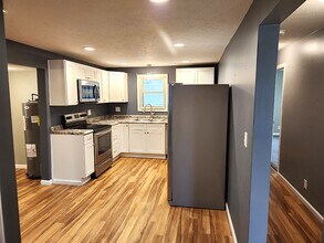 817 N Ashley St in Brazil, IN - Building Photo - Building Photo