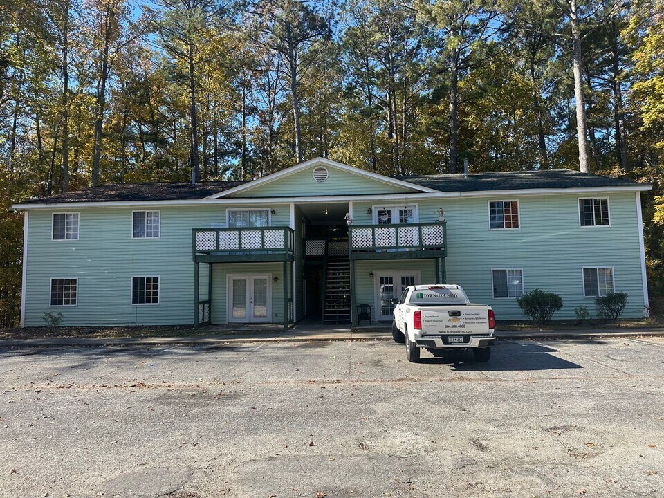 435 Haltiwanger Rd in Greenwood, SC - Foto de edificio