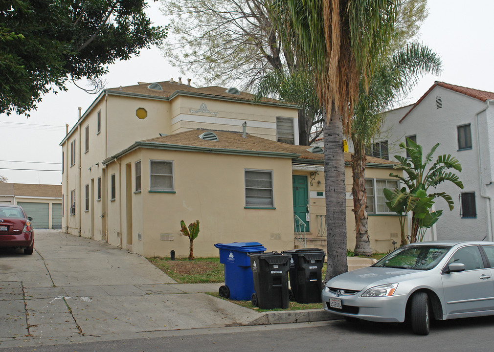 610 N Spaulding Ave in Los Angeles, CA - Building Photo