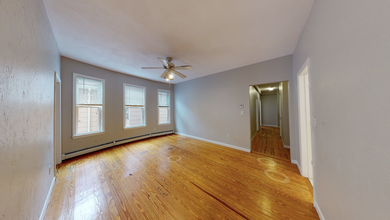 9 Beacon St, Unit 1 in Somerville, MA - Foto de edificio - Building Photo