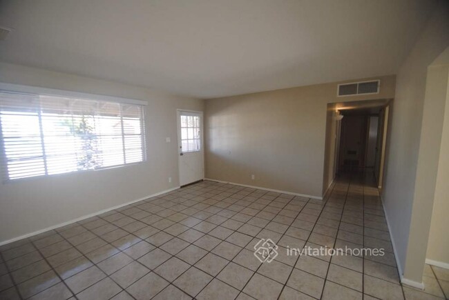 1816 S Parkside Dr in Tempe, AZ - Building Photo - Building Photo