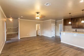 The Del Norte Duplexes in Yukon, OK - Foto de edificio - Interior Photo