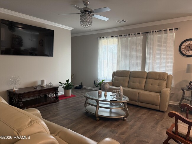 504 Vert Dr in Youngsville, LA - Building Photo - Building Photo