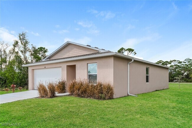 4166 NW 40th Ave in Cape Coral, FL - Building Photo - Building Photo