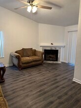 3223 Albert Dr in Tallahassee, FL - Foto de edificio - Building Photo