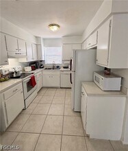 536 SE 6th Pl in Cape Coral, FL - Building Photo - Building Photo