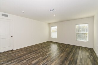 3702 NW 48th St in Cape Coral, FL - Building Photo - Building Photo
