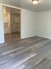 2017 N Sterling Ave in Peoria, IL - Foto de edificio - Building Photo