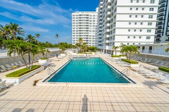 4747 Collins Ave, Unit Mimosa Condo Unit #1511 in Miami Beach, FL - Building Photo - Building Photo