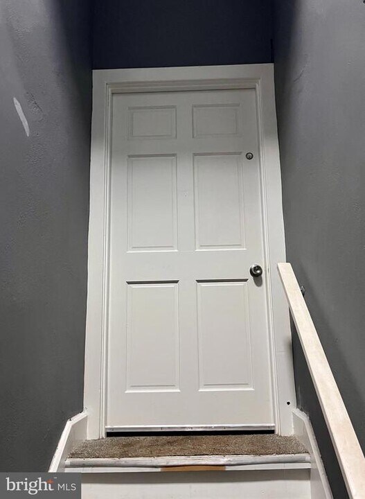 27 N Hanover St in Pottstown, PA - Building Photo