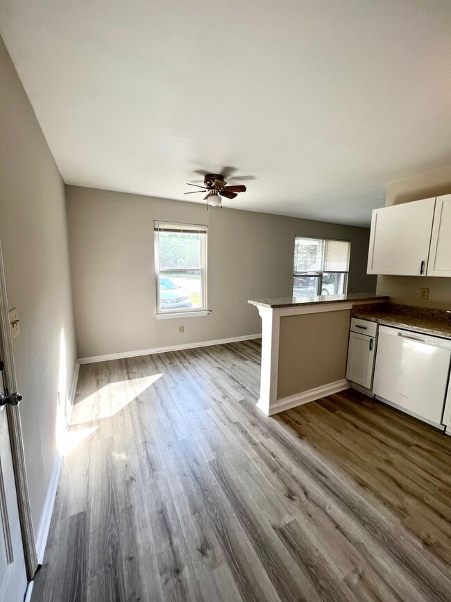 807 Sandpiper Dr in Ladson, SC - Building Photo - Building Photo