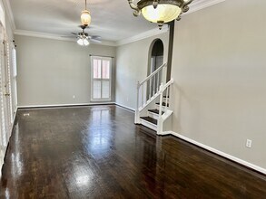 515 Meadow Ridge Cir in Birmingham, AL - Foto de edificio - Building Photo