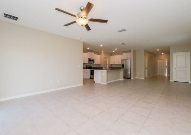 107 Grinnell Pl in Kissimmee, FL - Foto de edificio - Building Photo