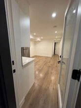 11 Howard Av in Burnaby, BC - Building Photo - Building Photo