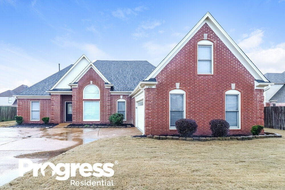 6561 Karista St in Millington, TN - Building Photo