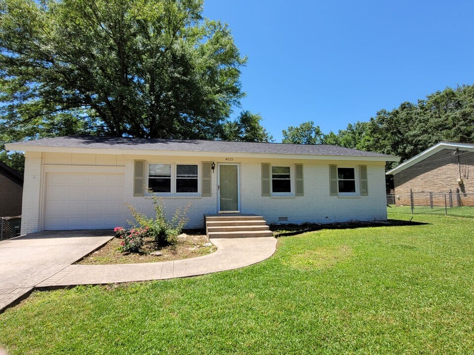 4015 Centaur Blvd SW in Huntsville, AL - Building Photo