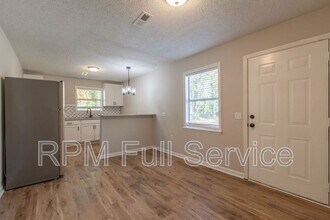 1002 N Maple St in Murfreesboro, TN - Foto de edificio - Building Photo