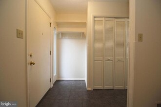 2238 White Cornus Ln in Reston, VA - Building Photo - Building Photo