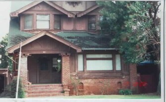 811 Laurel Ave in San Mateo, CA - Building Photo
