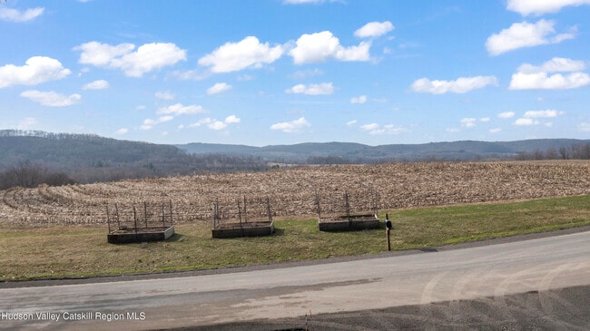 151 Valley View Rd in Copake Falls, NY - Building Photo - Building Photo