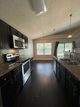 9636 Seafarer's Way in Navarre, FL - Building Photo - Building Photo