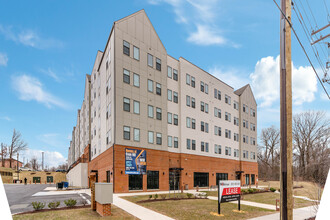 Homes at Oxon Hill in Oxon Hill, MD - Building Photo - Building Photo