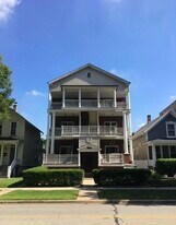 1120 Ontario St in Oak Park, IL - Building Photo