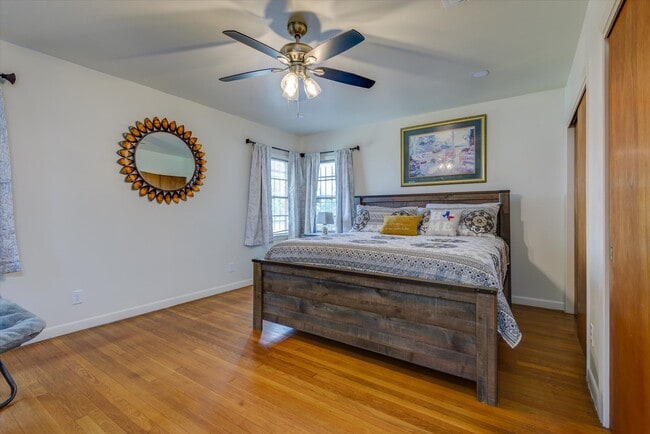 5611 Milart St in Houston, TX - Foto de edificio - Building Photo