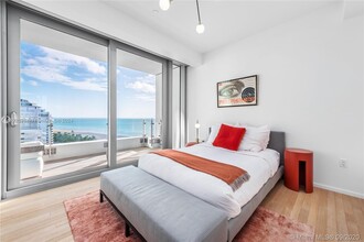 2901 Collins Ave in Miami Beach, FL - Building Photo - Building Photo