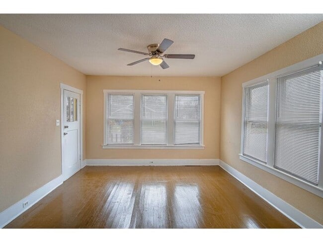 property at 1101 Gibbs St