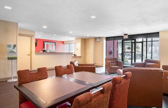 Furnished Studio-Houston Northwest - Hwy. in Houston, TX - Building Photo - Building Photo