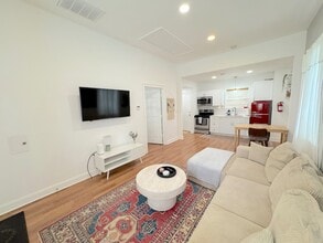 2108 Burroughs St in Savannah, GA - Building Photo - Building Photo