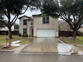 3618 Wolf Dr in Edinburg, TX - Building Photo