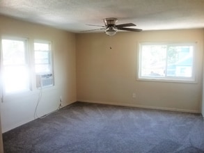 321 S Osage St-Unit -5 in Wichita, KS - Building Photo - Building Photo