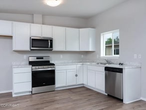 1219 E 16th Ave in Anchorage, AK - Building Photo - Building Photo