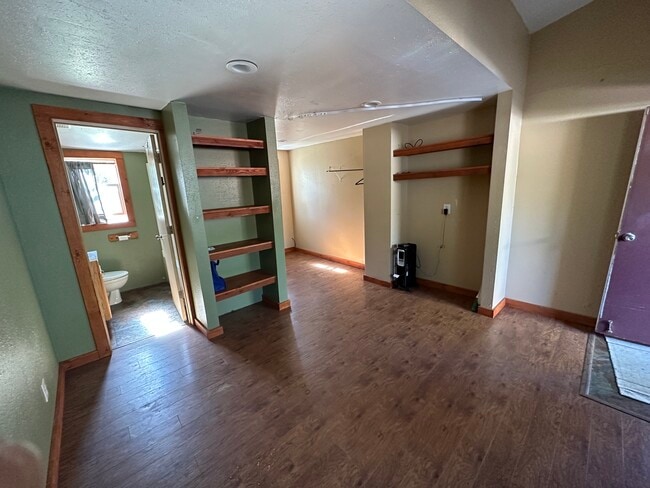 61716 US-26, Unit 5 in Brightwood, OR - Foto de edificio - Building Photo