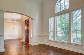 2304 Greenview Dr in Carrollton, TX - Building Photo - Building Photo
