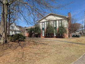 1856 Catala Rd in Vestavia Hills, AL - Building Photo