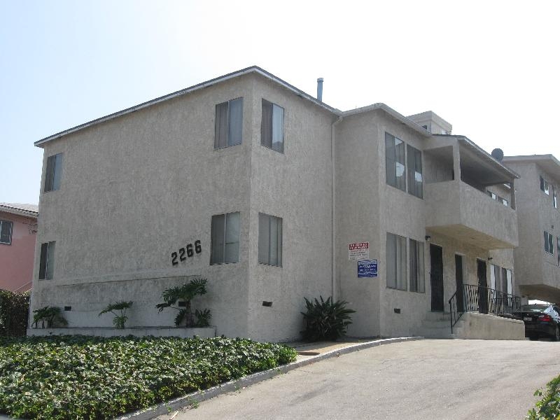 2266-2272 W Adams Blvd in Los Angeles, CA - Building Photo