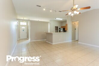 3818 Star Leaf Road in Jacksonville, FL - Foto de edificio - Building Photo