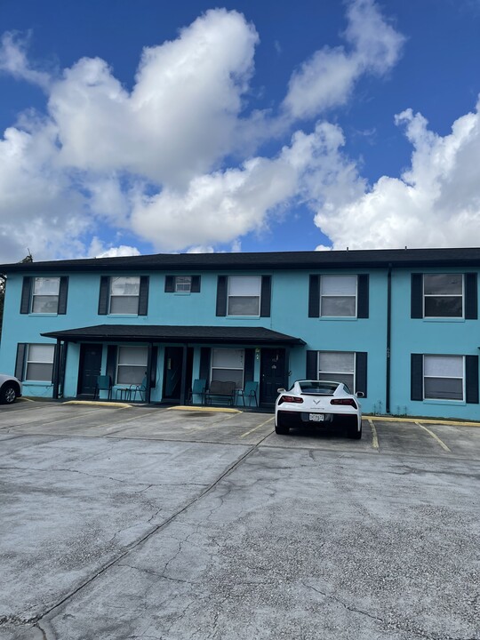 662 Deltona Blvd, Unit 203 Photo