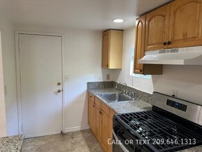 115 I St in Modesto, CA - Building Photo - Building Photo