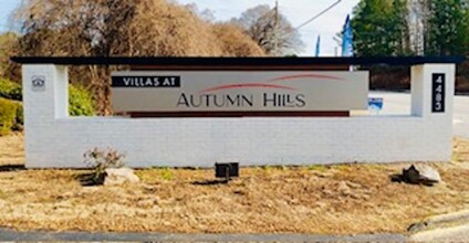 Villas at Autumn Hills in Union City, GA - Foto de edificio - Building Photo