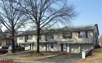 9535 Hyde Park Apartments