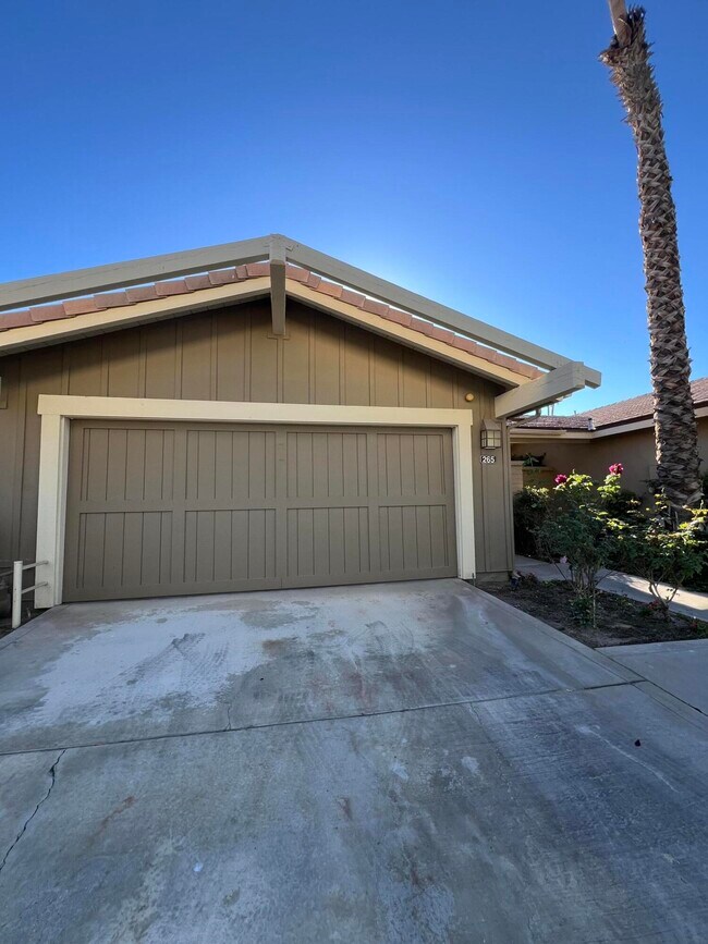 265 Wild Horse Dr in Palm Desert, CA - Building Photo - Building Photo