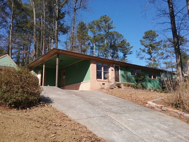 701 Rosalyn Dr in Marietta, GA - Building Photo - Building Photo