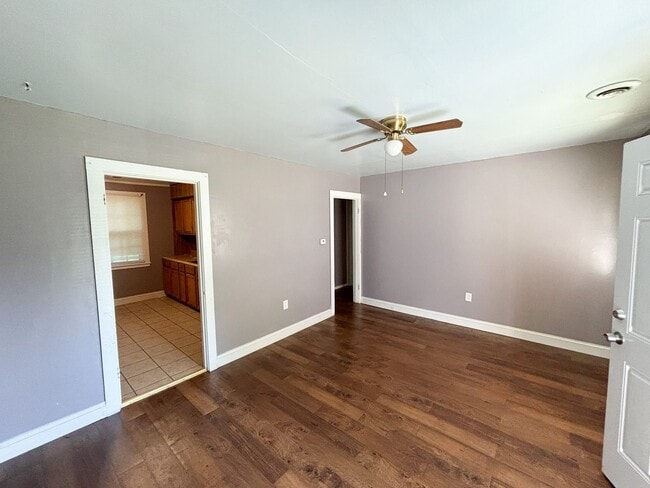 14 Lincoln Cir in Junction City, KS - Building Photo - Building Photo