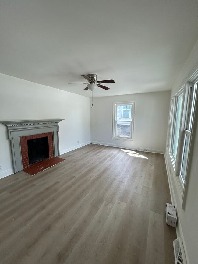 609 Center St in West Columbia, SC - Building Photo - Building Photo