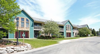 The Glens of Waukesha in Waukesha, WI - Building Photo