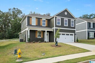 2052 Gadwall Dr in Alabaster, AL - Building Photo - Building Photo